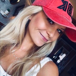 Meet your Posher, Cariss